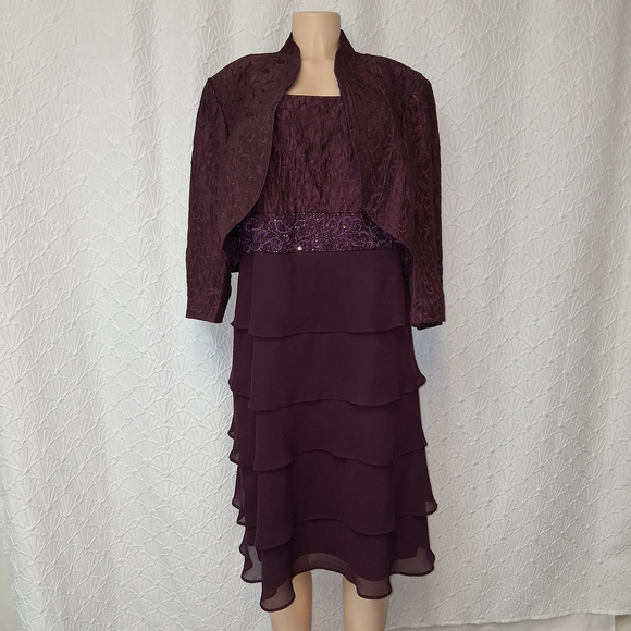 R&M Richards Dresses & Skirts - R&m Richards Women Size 18w Elegant Plum Dress with Jacket